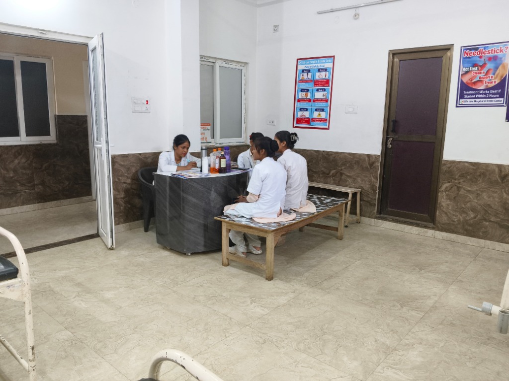Ward Nursing Team Meeting Station Life Care Hospital Sonbhadra